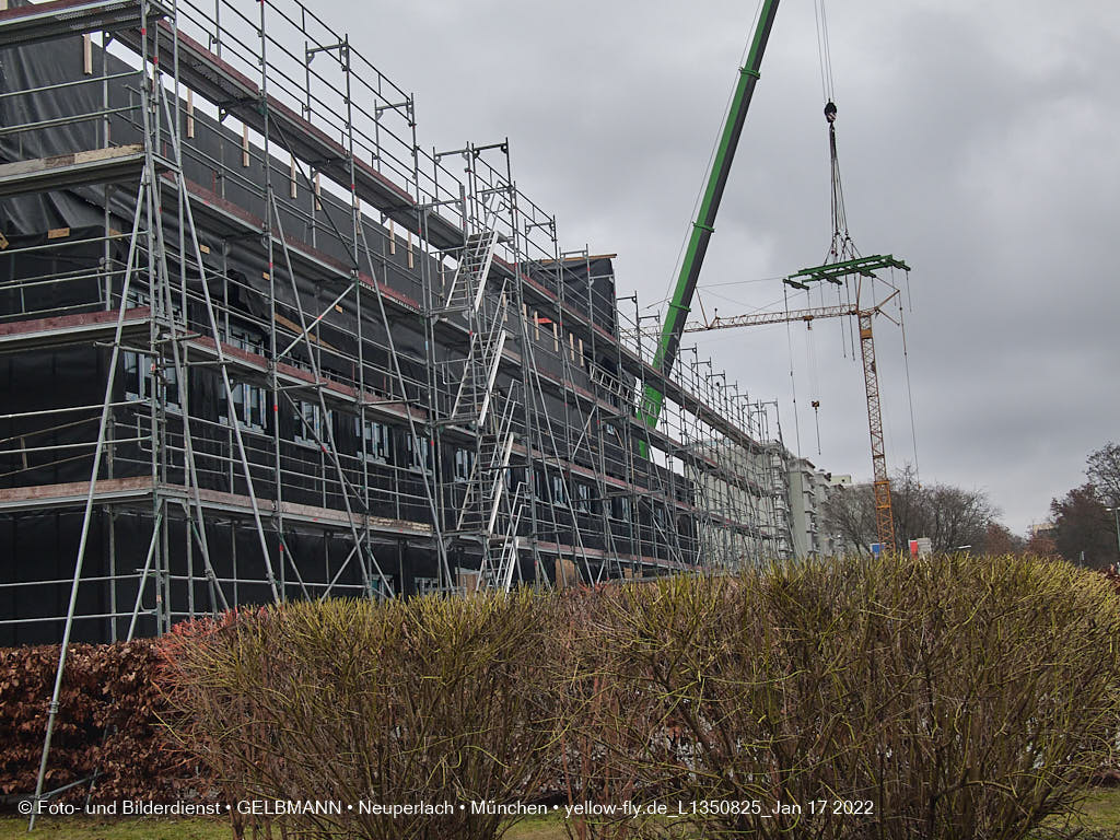 18.01.2022 - Baustelle zur Montessori Schule im Plettzentrum Neuperlach